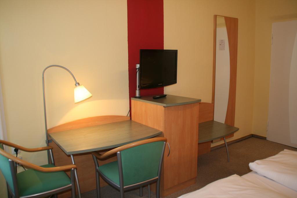 Hotel Cafe Lieb Bamberg Room photo