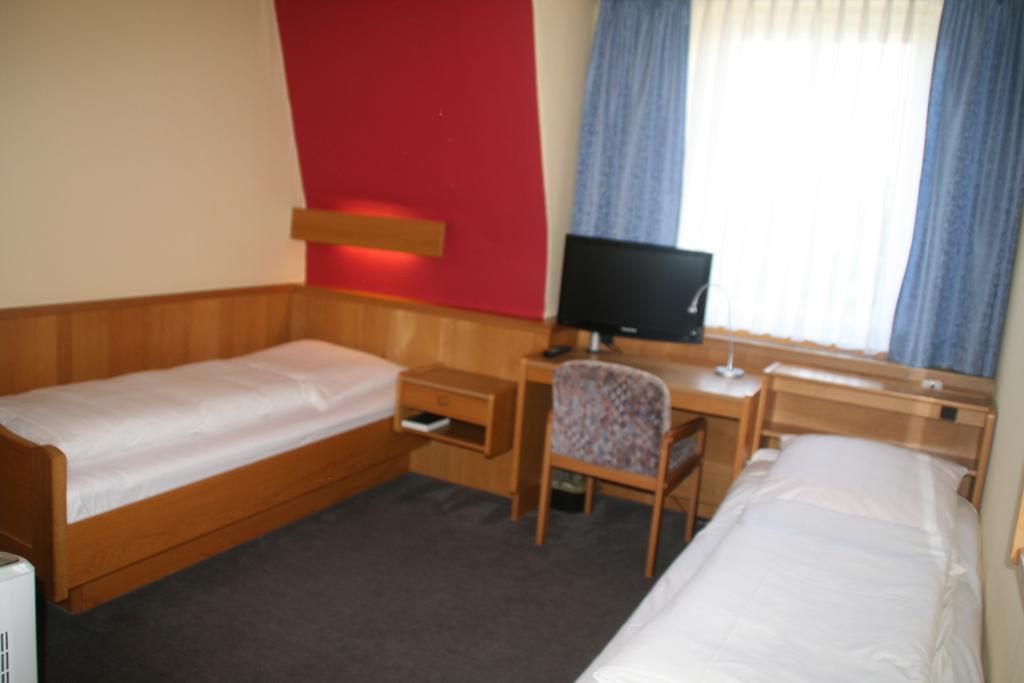 Hotel Cafe Lieb Bamberg Room photo